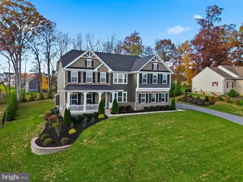 214 Hauer Ter, Spring Grove, PA 17362