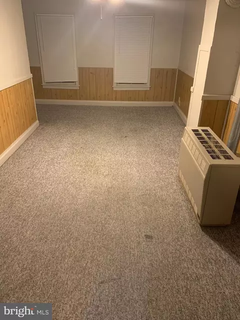 Living - 9 E Middle St, Hanover, PA 17331 photo 1 of 3