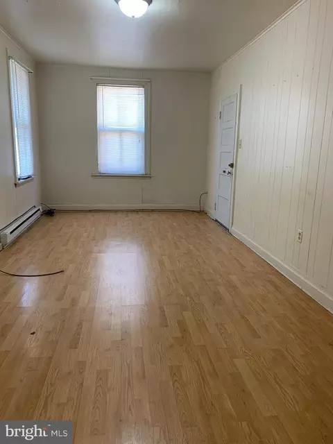 Living - 9 E Middle St, Hanover, PA 17331 photo 2 of 3