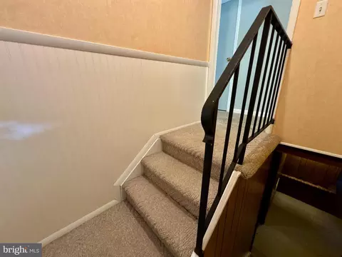 Entry Way - 37 1st St, Windsor, PA 17366 photo 3 of 7