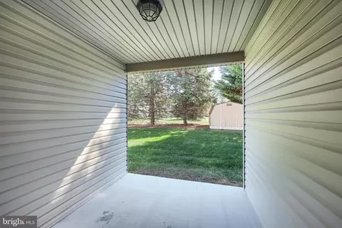 Exterior - 418 Springbrook Ct, Hanover, PA 17331 photo 4 of 6