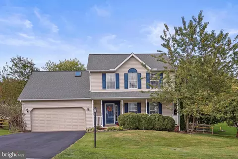 210 Runningboard Rd, Stewartstown, PA 17363