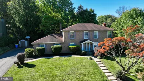 3450 Blackfriar Ln, York, PA 17402