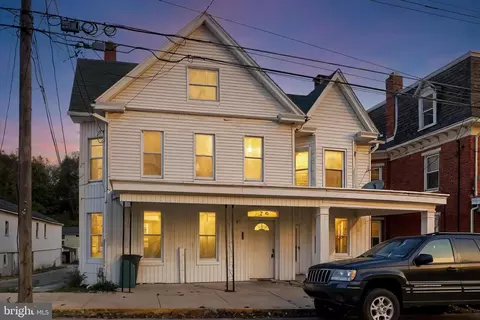 126 W Main St, Windsor, PA 17366