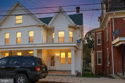 124 W Main St, Windsor, PA 17366