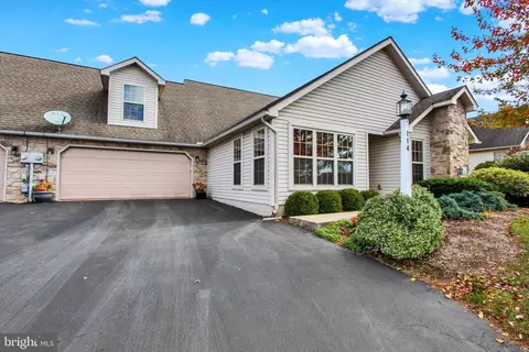 114 Heather Glen Dr, Red Lion, PA 17356