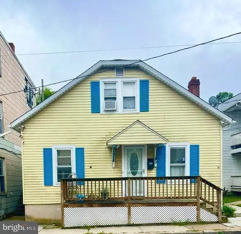19 Fulton St, Hanover, PA 17331