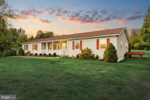 5040 Rocky Rd, Glenville, PA 17329