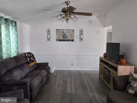 88 Maple Rd, Dover, PA 17315 photo 3