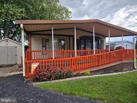 88 Maple Rd, Dover, PA 17315 photo 2