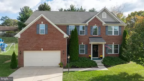 17453 Reddale Dr, New Freedom, PA 17349