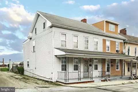 16 Fulton St, Hanover, PA 17331