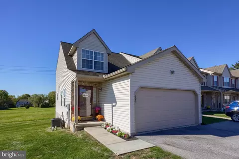 600 Glen Dr, Manchester, PA 17345