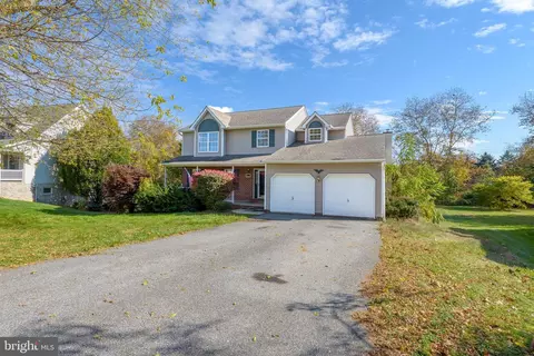 111 Penny Ln, New Freedom, PA 17349