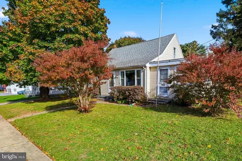 225 N Main St, Manchester, PA 17345