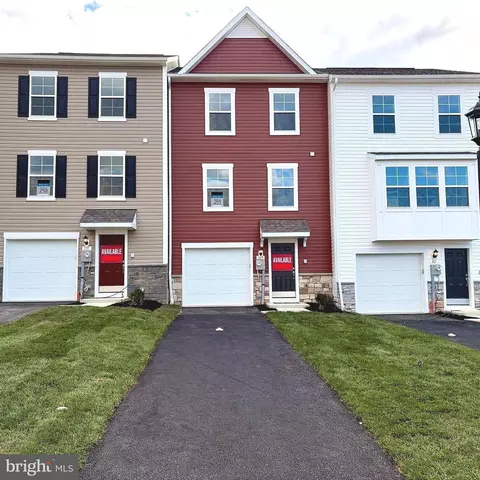 169 Homestead Dr, Hanover, PA 17331