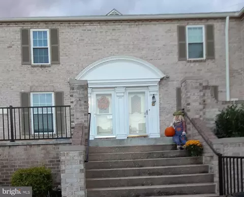 1000 Country Club Rd #C5, York, PA 17403
