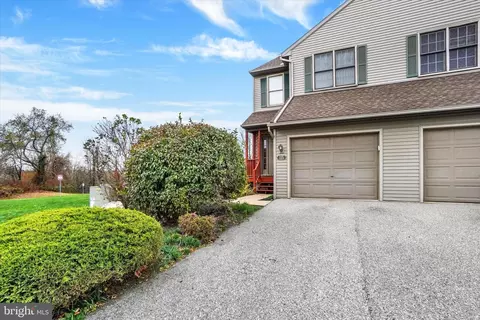 115 Oak Ridge Ln #115, Dallastown, PA 17313