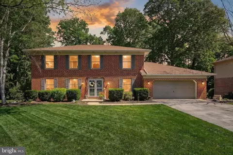3971 Little John Dr, York, PA 17408