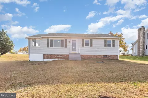 1487 Kbs Rd, Spring Grove, PA 17362