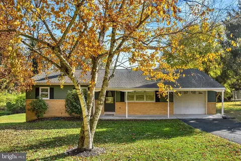 258 Camp Ground Rd, Dillsburg, PA 17019