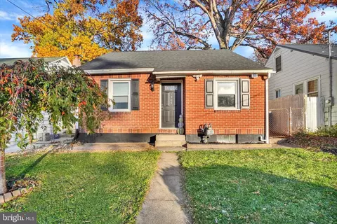 1305 Lancaster Ave, York, PA 17403