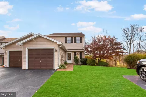2644 Grandview Park Dr, York, PA 17408