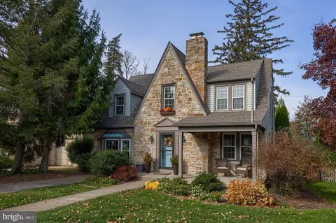 343 Old Garden Ln, York, PA 17403