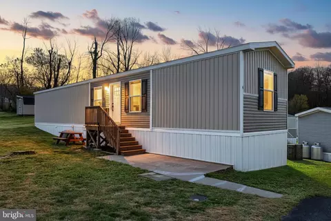 4 3rd St, York, PA 17406