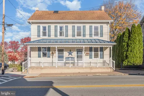 301 S 303 S Baltimore St, Dillsburg, PA 17019