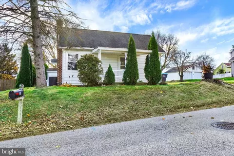 28 Church, Stewartstown, PA 17363