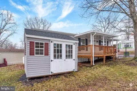 612 Range End Rd #11, Dillsburg, PA 17019