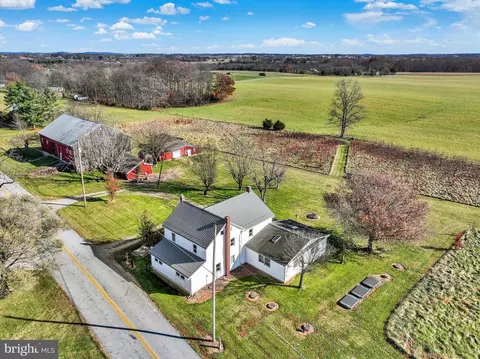 5270 Pine Hill Rd, Dover, PA 17315
