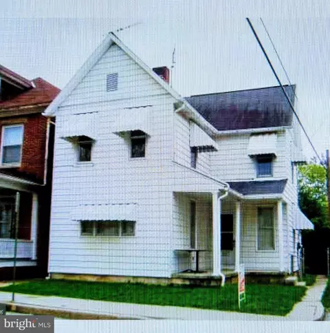 213 Locust St, Hanover, PA 17331