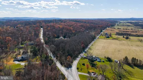 7765 Harmony Grove Rd, Wellsville, PA 17365