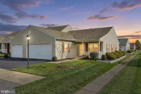 1043 Village Way #1043, York, PA 17404