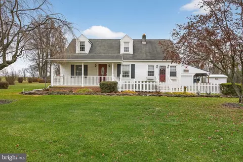 3015 W Canal Rd, Dover, PA 17315