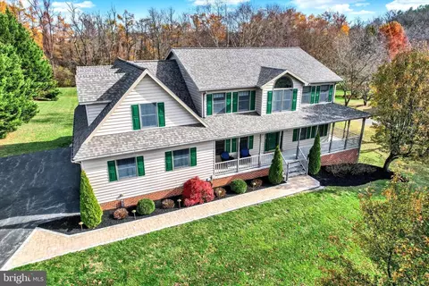 3674 Eagle Ridge Ct, Hanover, PA 17331 photo 8