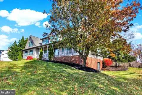 3674 Eagle Ridge Ct, Hanover, PA 17331 photo 5
