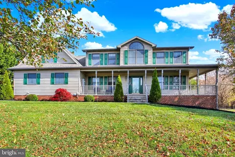 3674 Eagle Ridge Ct, Hanover, PA 17331 photo 3