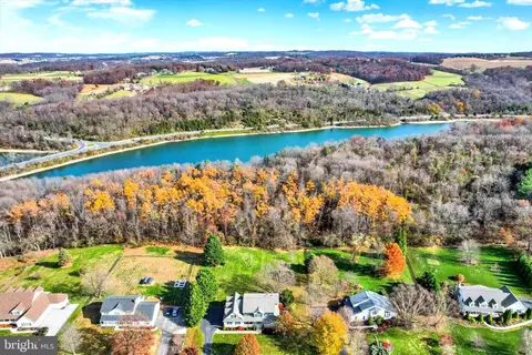 3674 Eagle Ridge Ct, Hanover, PA 17331 photo 12