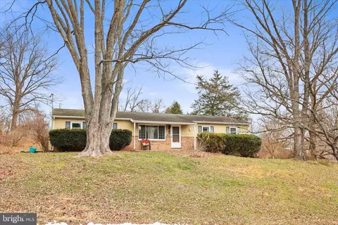 75 Vista Cir, Etters, PA 17319