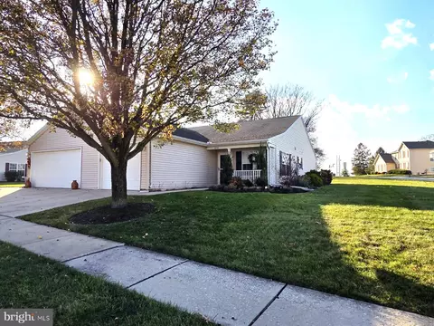6746 Seneca Ridge Dr, York, PA 17403
