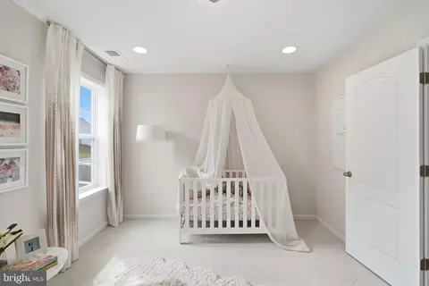 Bedroom - 500 Benjamin Rd, Hanover, PA 17331 photo 5 of 11