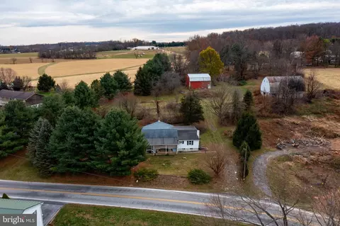1406 Richmond Rd, Red Lion, PA 17356