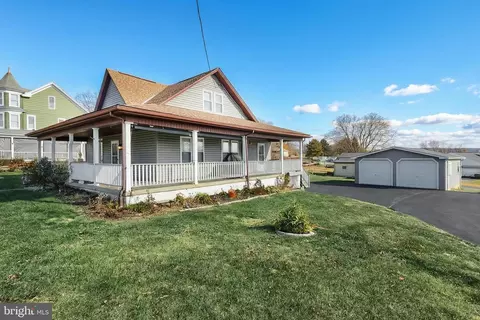2402 Craley Rd, Windsor, PA 17366 photo 2