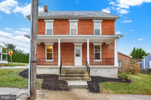 48 E Franklin St, New Freedom, PA 17349