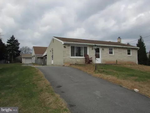 270 Rosedale Dr, Manchester, PA 17345