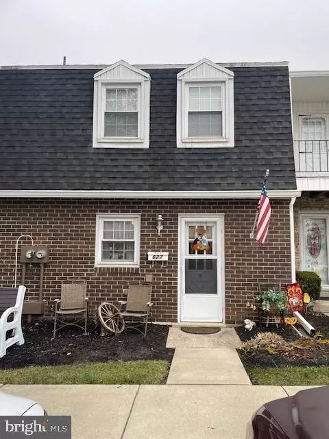 627 Colony Dr, York, PA 17404