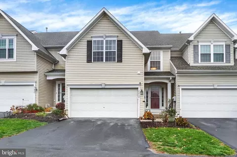 2212 W Slater Hill Ln W #55, York, PA 17406